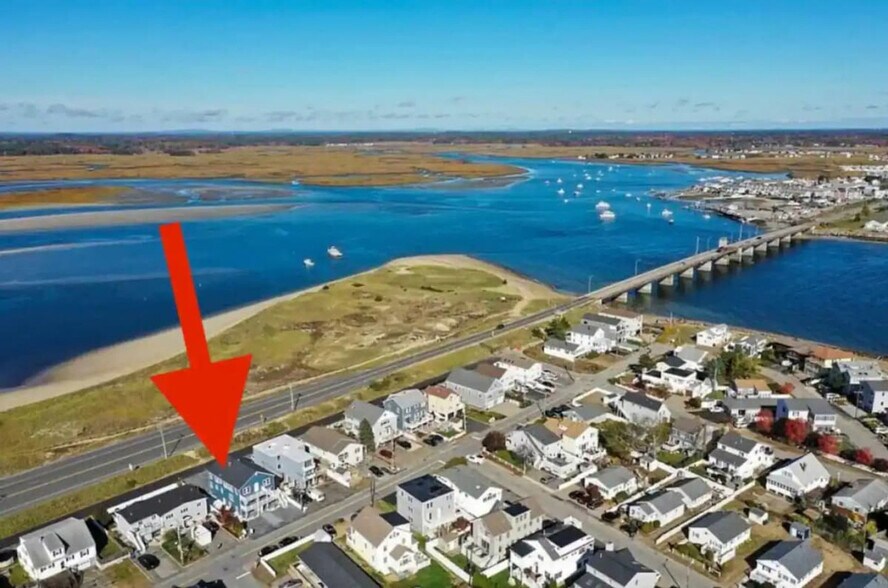 Building Photo - 301 Portsmouth Ave