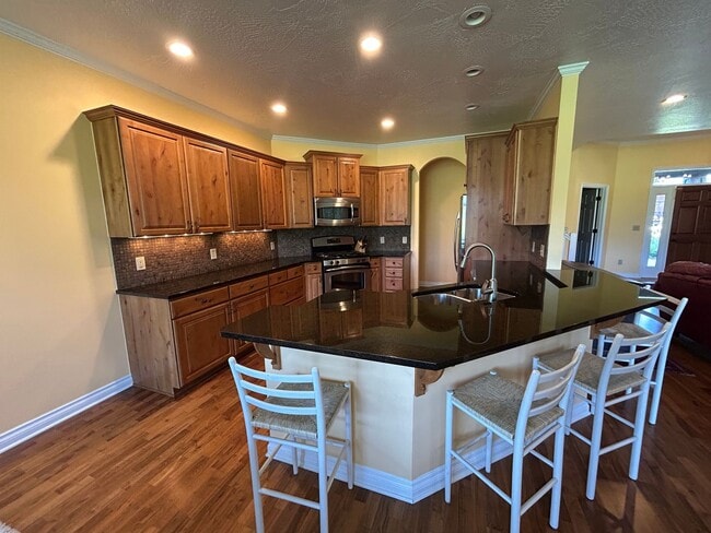 Building Photo - Gorgeous 4 Bedroom in Desirable East Missoula!