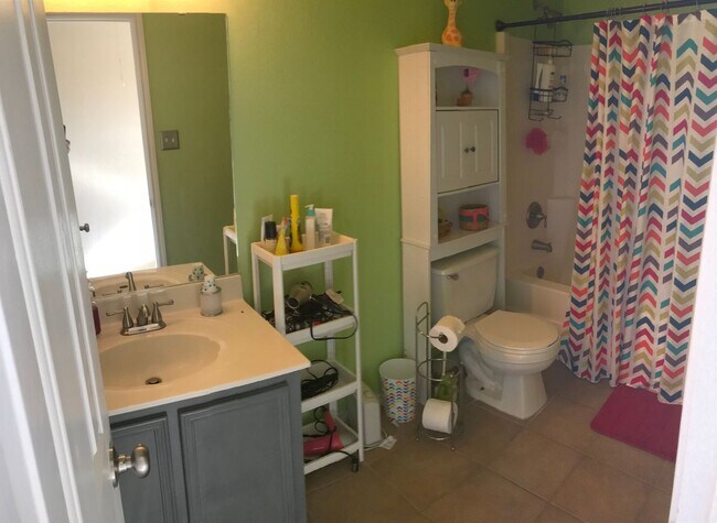 Building Photo - 4-Bedroom House for Rent in Harker Heights