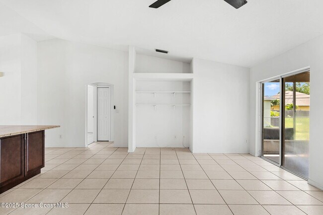 Building Photo - 268 Fitchburg St SW