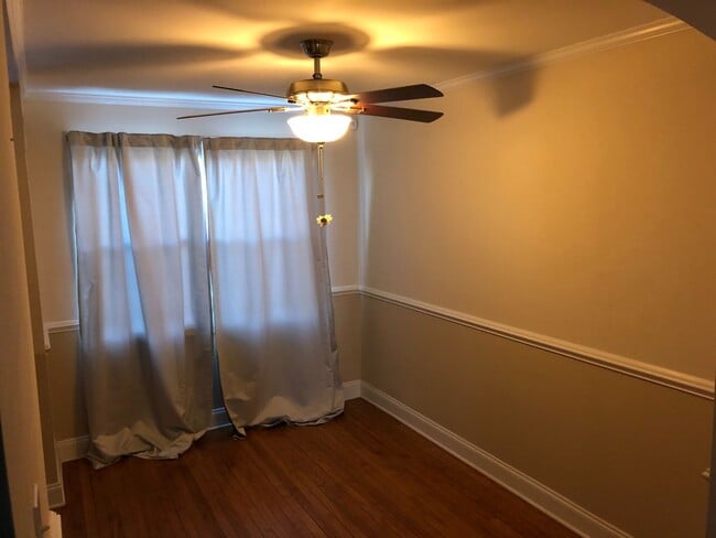 Building Photo - *COMING SOON* Beautiful, Spacious Townhome...