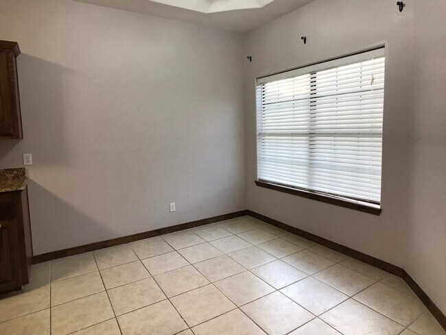 Building Photo - 3Bed/2.5Bath Edinburg TX Home For Rent ( Oakland Village )