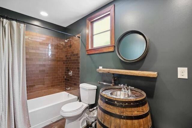 Building Photo - 3001 Nashville Ave