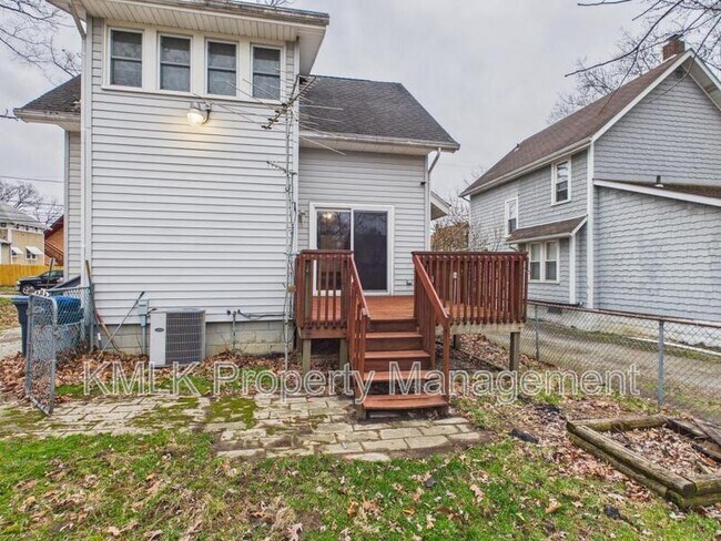 Building Photo - 1159 Carey Ave