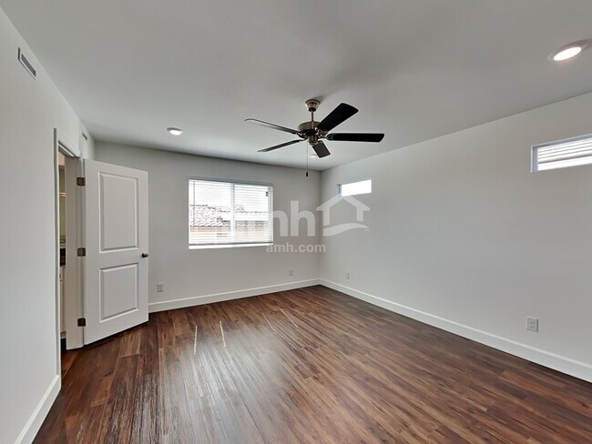 Building Photo - 4832 Blushing Star St