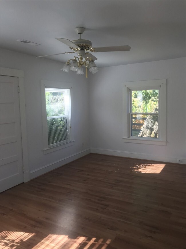 Building Photo - 83 Whitlock Rd