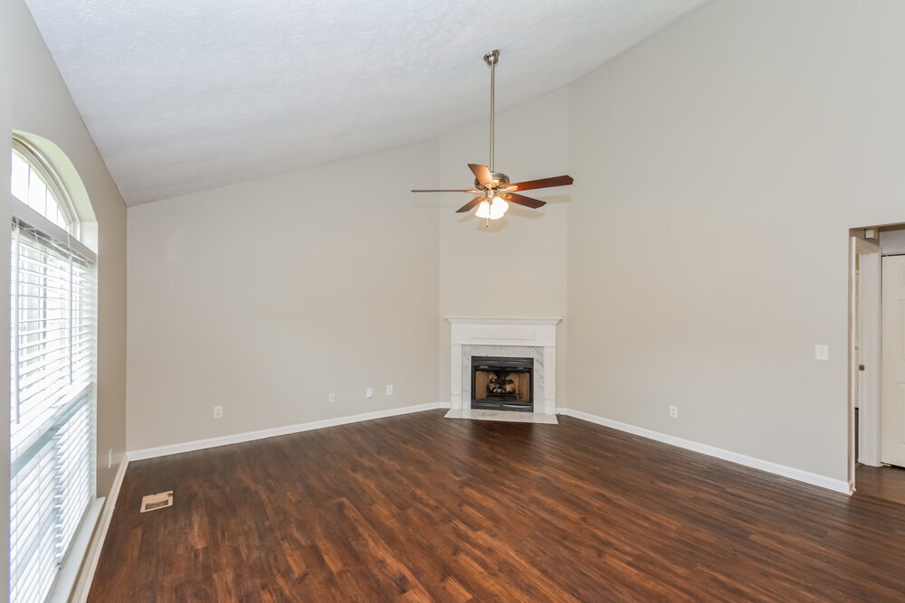 Building Photo - 128 Louann Ln