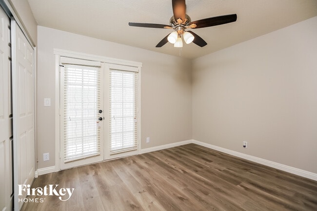 Building Photo - 1113 Passion Flower Cir