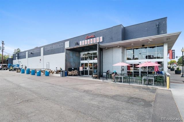 Building Photo - 2742 W Denver Pl