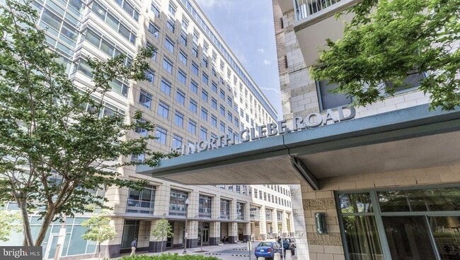 Building Photo - 851 N Glebe Rd