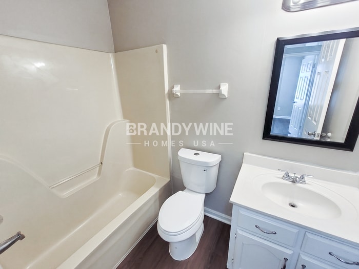 Building Photo - 5962 Cottage Hill Dr