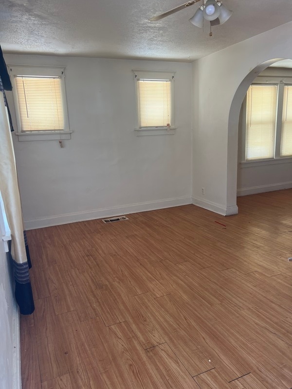 Building Photo - 8836 Ramona Ave