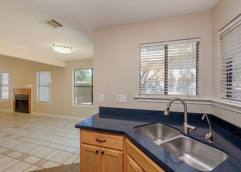 Building Photo - 12917 Meehan Dr