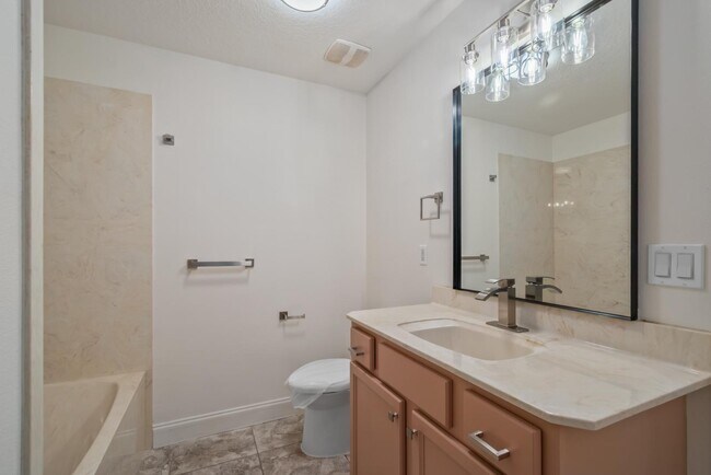 Building Photo - 8511 SE 158th Pl