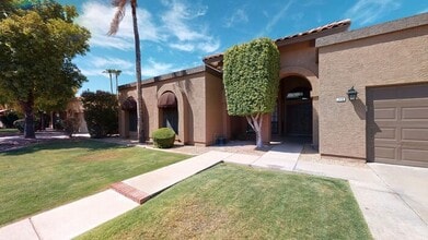 Building Photo - Very nice single level home