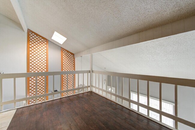 Building Photo - 13004 Greenway Chase Ct