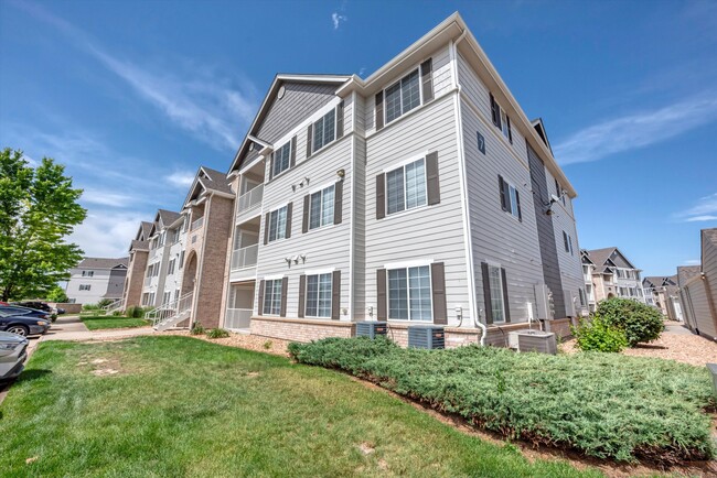 Building Photo - 15700 E Jamison Dr