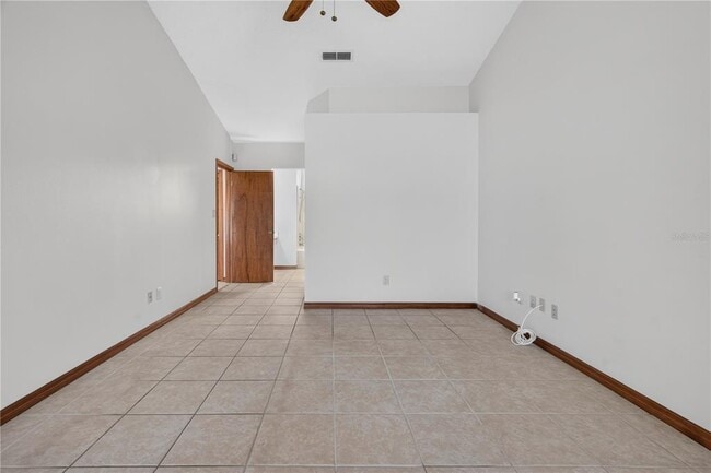 Building Photo - 4059 Waterview Loop