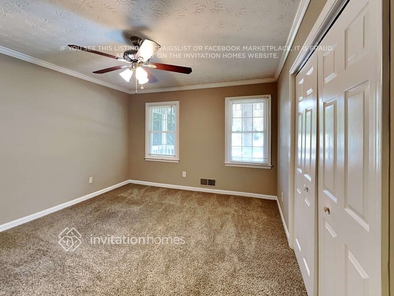 Building Photo - 3215 Revere Cir