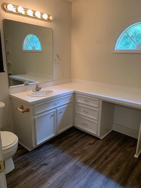 Building Photo - "Charming 2-Bed, 2-Bath Duplex in Wintervi...