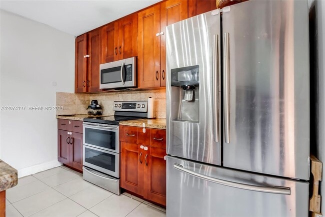 Building Photo - 804 SW 119th Way