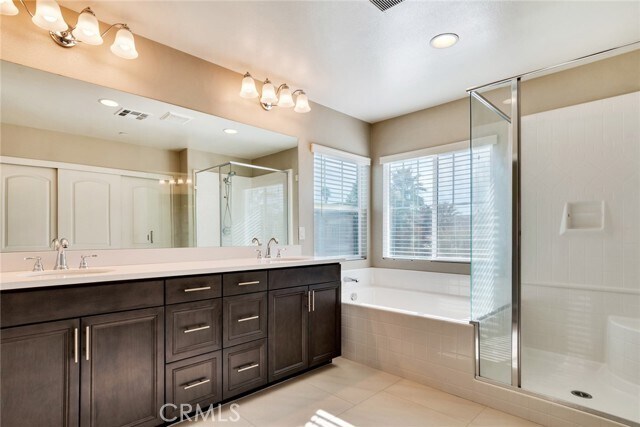 Building Photo - 4959 Camarillo Ln