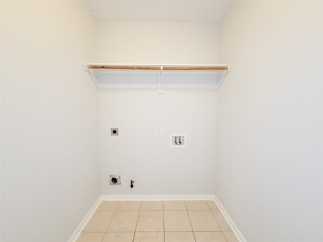 Building Photo - 7243 Crimson Sky Dr