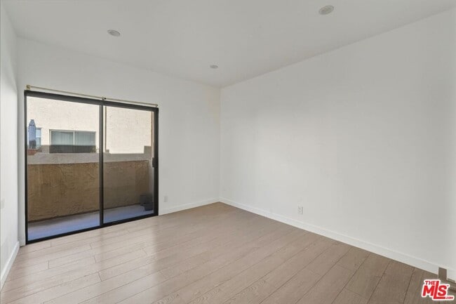 Building Photo - 5307 Wilkinson Ave