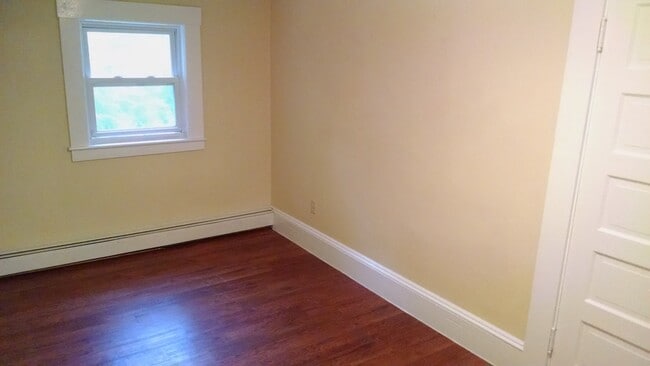 Building Photo - 67 Highland Ave