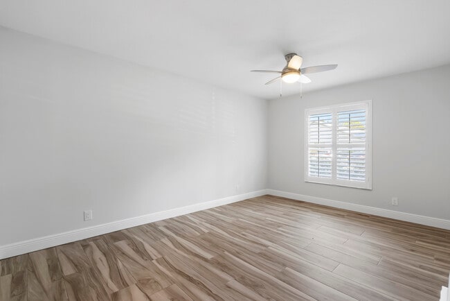 Building Photo - 2518 SE Anchorage Cove