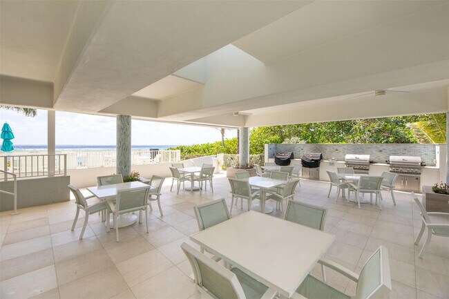 Building Photo - 4600 S Ocean Blvd