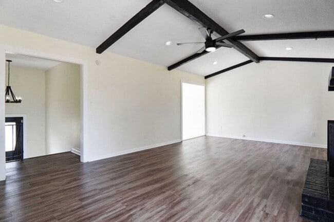 Building Photo - 1748 Sonia Dr