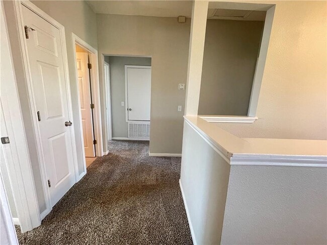 Building Photo - 110 Cotton Creek Way
