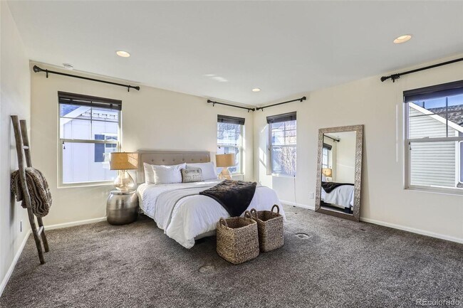 Building Photo - 4 Bedroom single family home in Central Pa...
