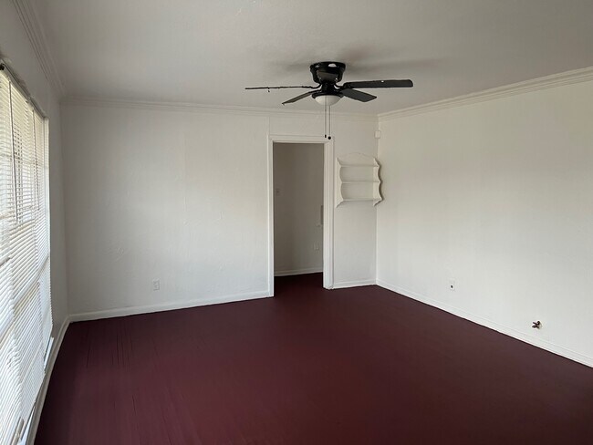 Building Photo - 1306 Scarborough Ln