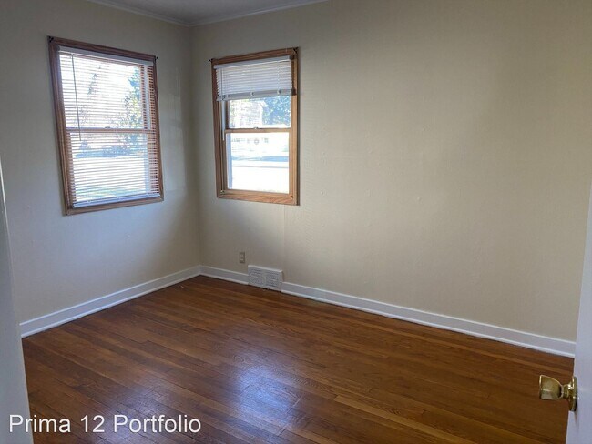 Building Photo - 4 br, 2 bath House - 14 Midvale Blvd