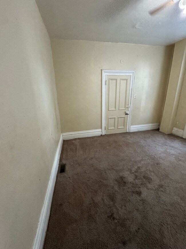 Building Photo - 1815 Locust St