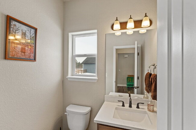Building Photo - Modern Comfort Meets Mountain Beauty – 4-B...