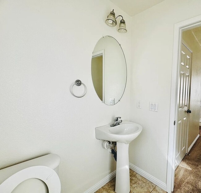 Building Photo - Great Floor Plan!!!