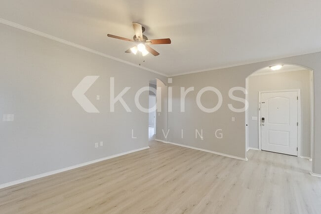 Building Photo - 9808 Asher Ave