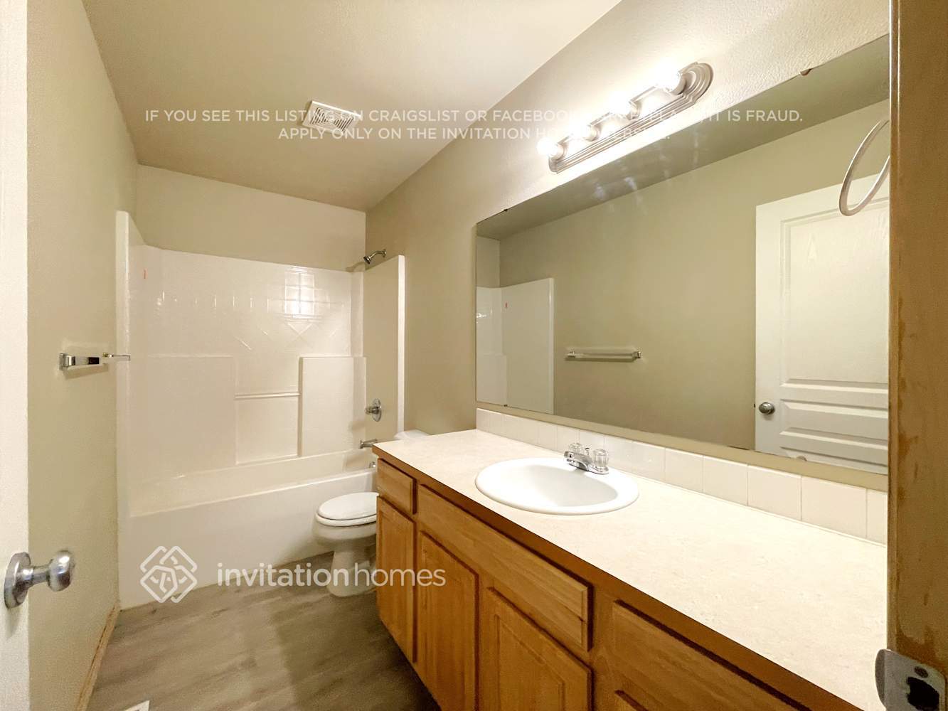 Building Photo - 15219 24th Ave E