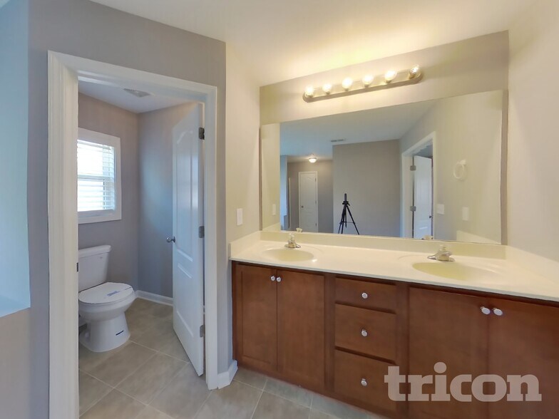 Building Photo - 2187 Peach Shoals Cir