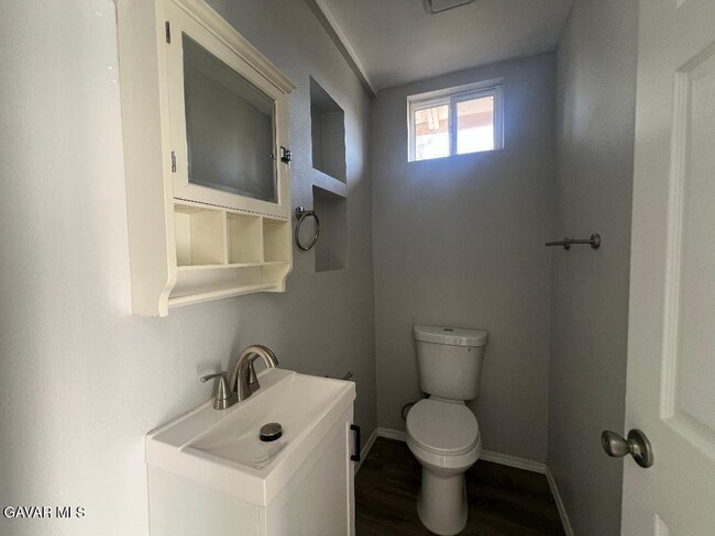 Building Photo - 43119 7th St E