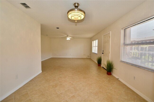 Building Photo - 6150 Gulfport Blvd S