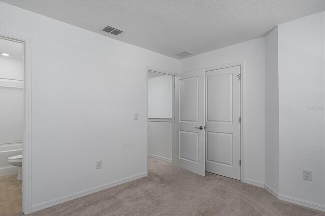 Building Photo - 6167 Whetstone Ct