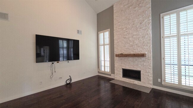 Building Photo - 54 Thorn Berry Pl