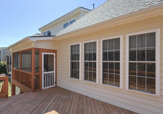 Building Photo - 8417 Henderson Rd