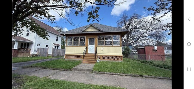 Building Photo - 1253 California Ave