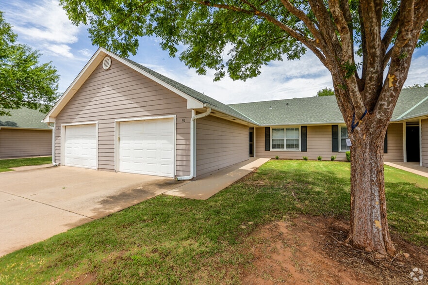 Building Photo - Silver Elm Estates of Edmond