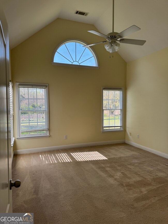 Building Photo - 1040 Willowynd Point